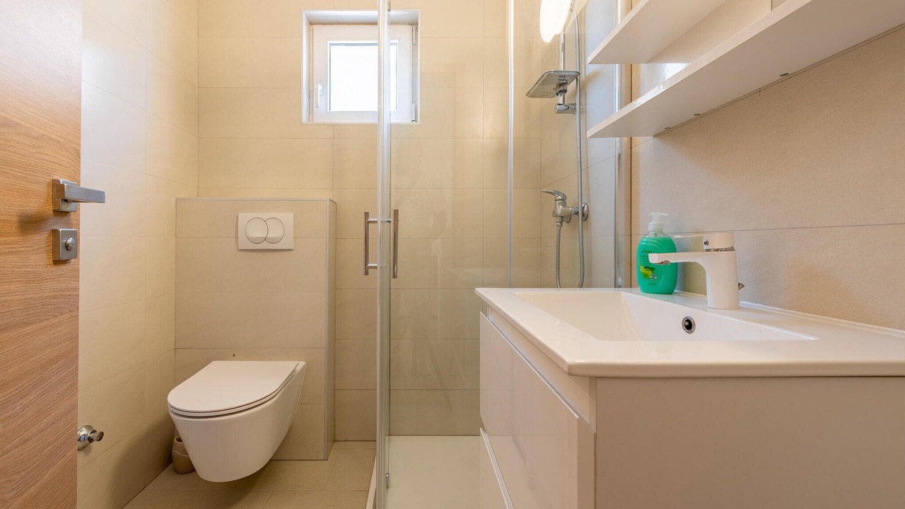 Photo of Bathroom in Vir