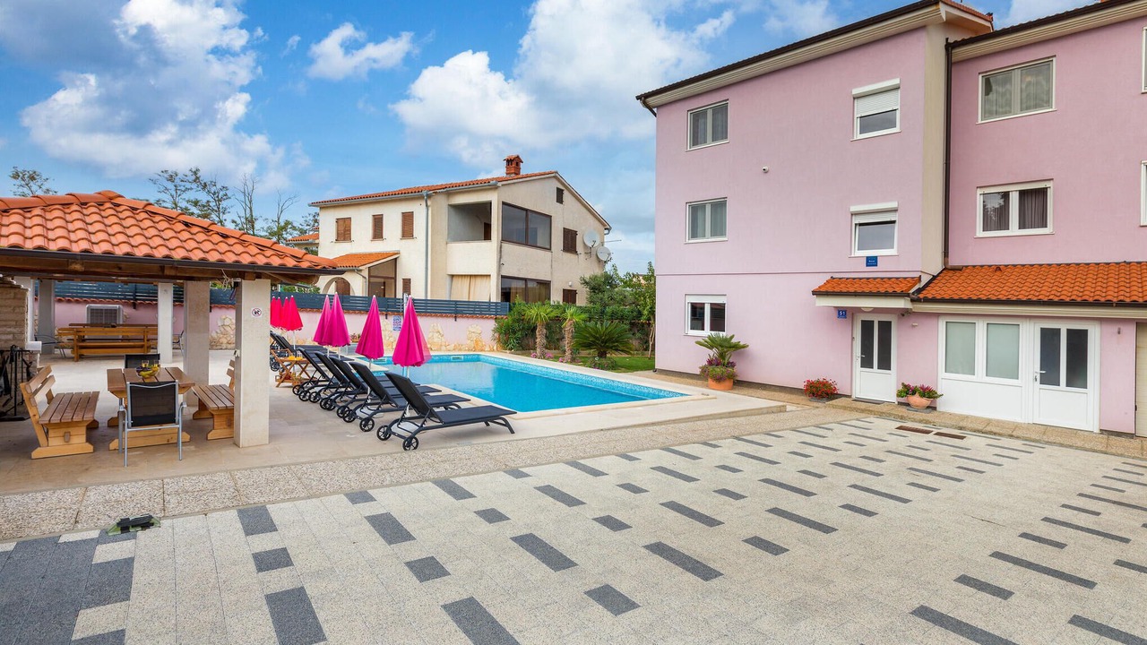 Photo of Outdoor in Valbandon
