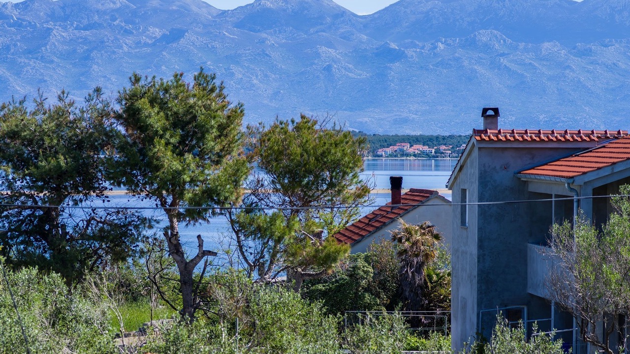 Photo of Outdoor in Nin