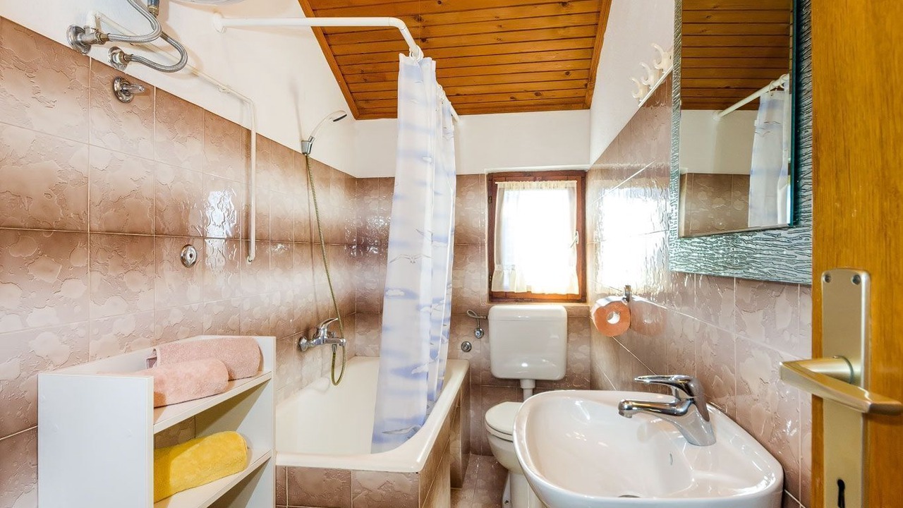 Photo of Bathroom in Nin