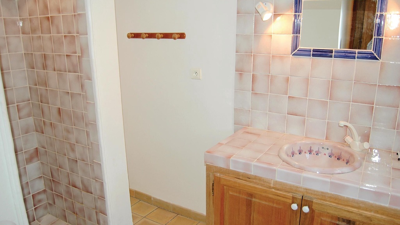 Photo of Bathroom in Sainte-Croix-a-Lauze