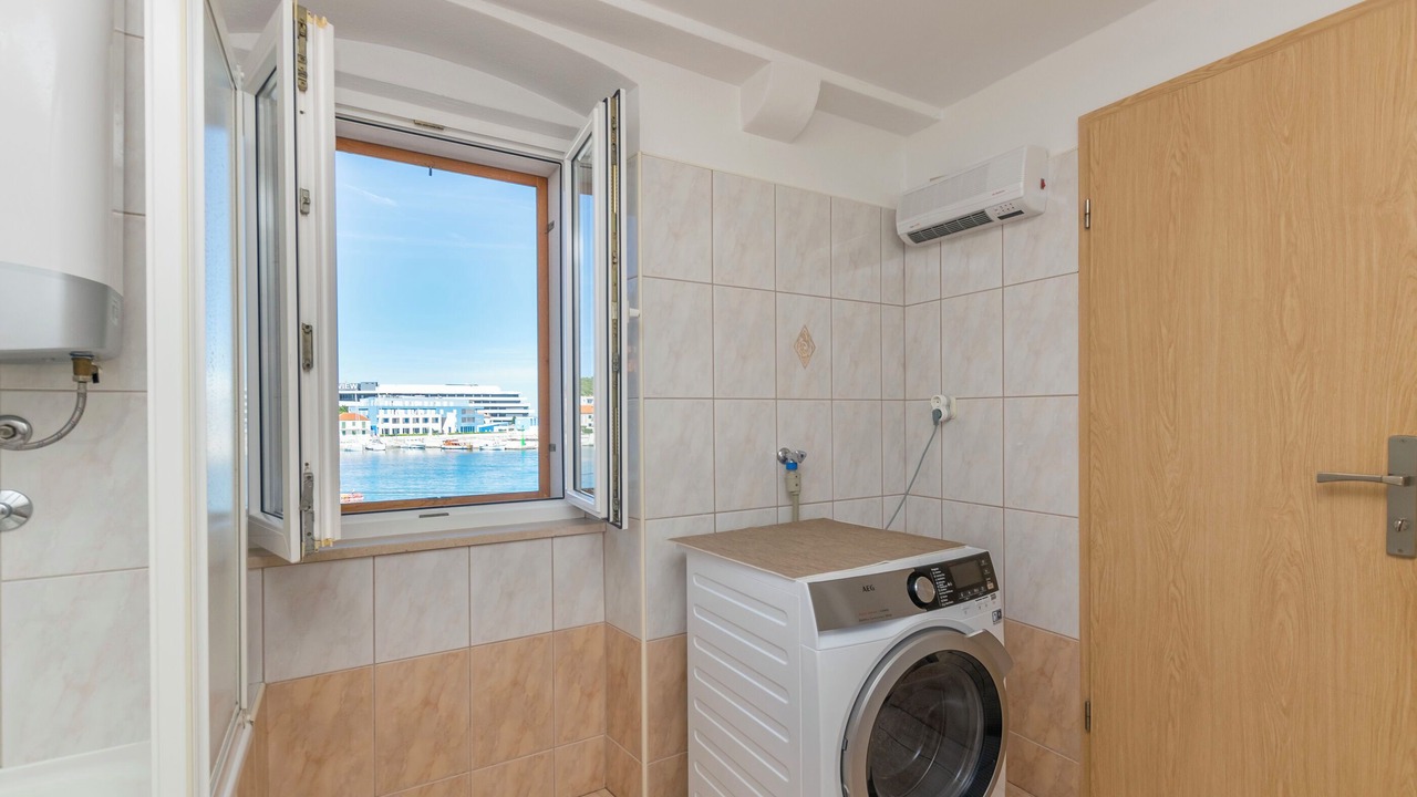 Photo of Bathroom in Milna (Brac)
