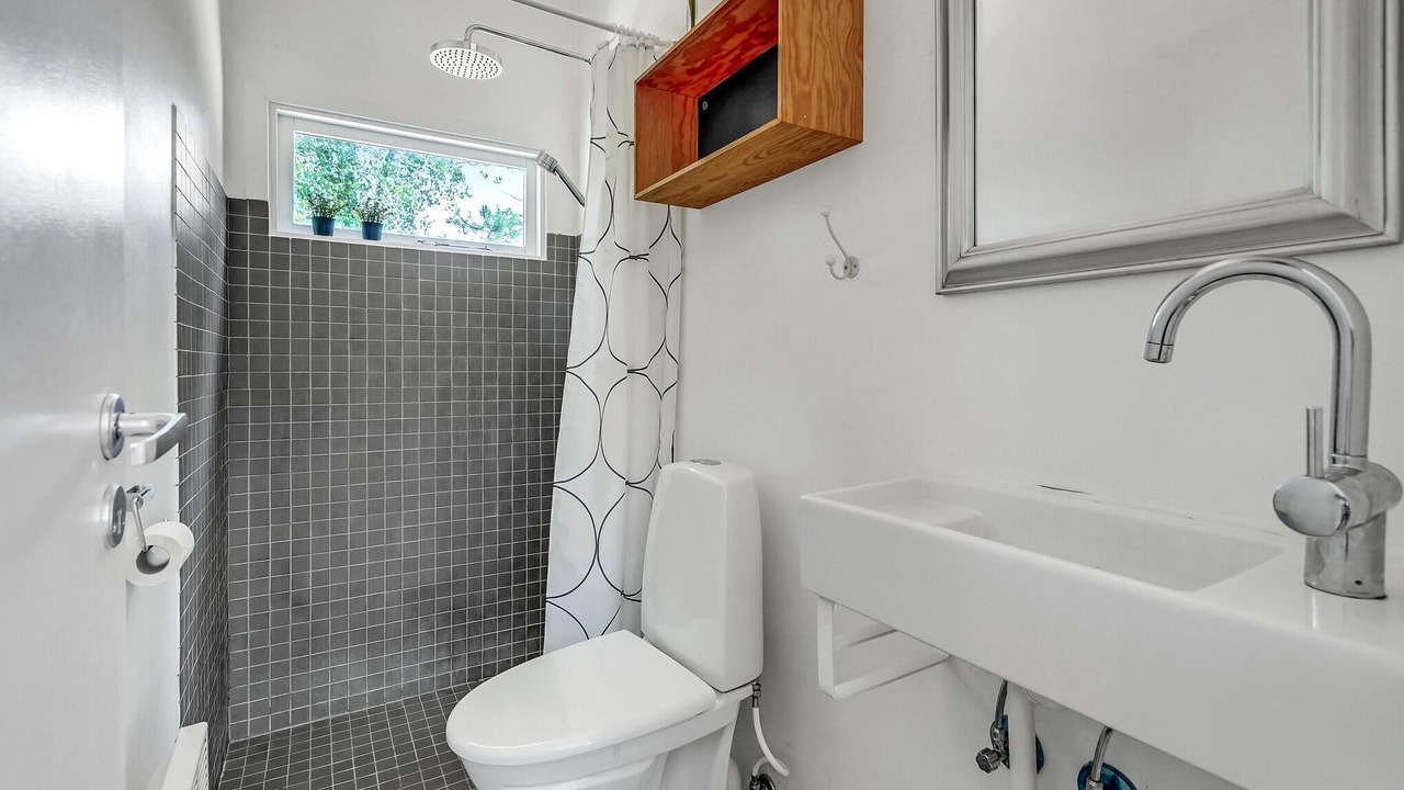 Photo of Bathroom in Bøtø By