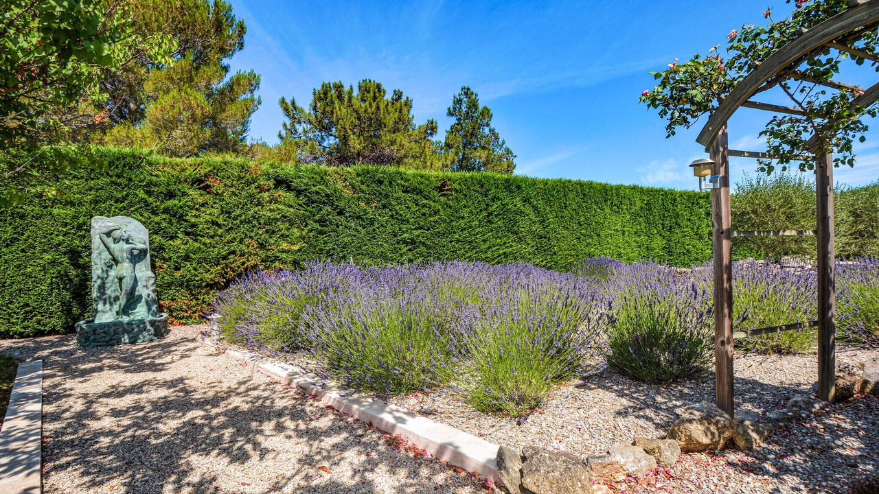 Photo of Others in Saint-Cannat