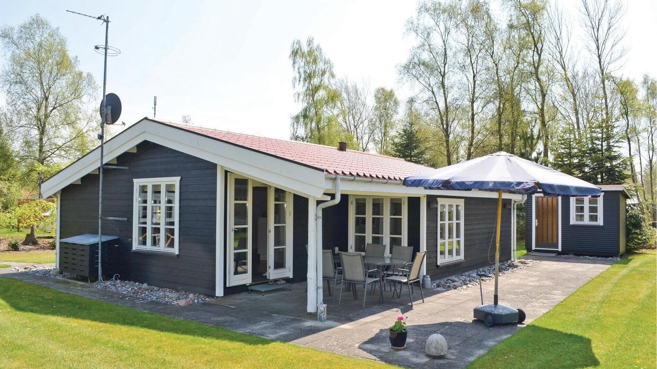 Photo of Others in Bøtø By
