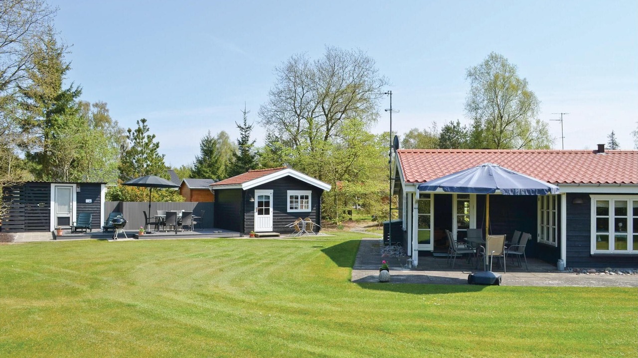 Photo of Others in Bøtø By