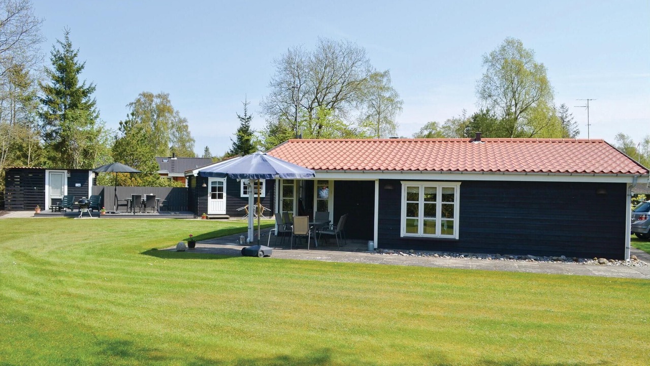Photo of Others in Bøtø By