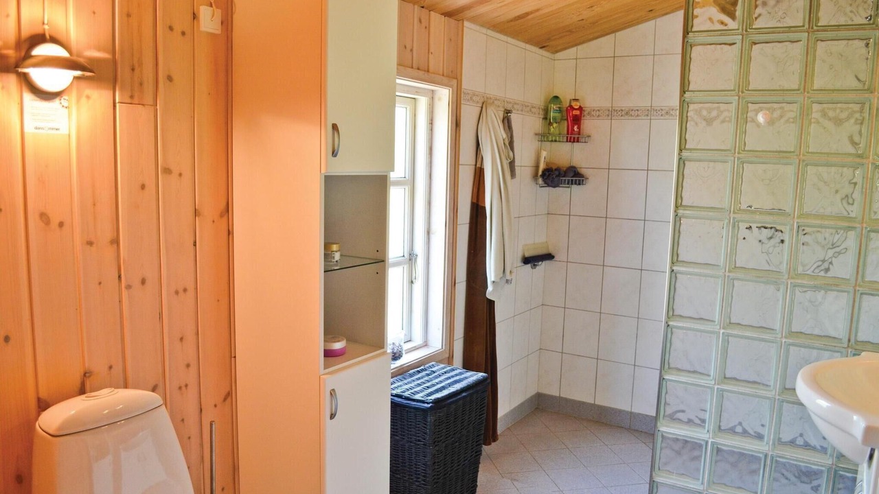 Photo of Bathroom in Bøtø By