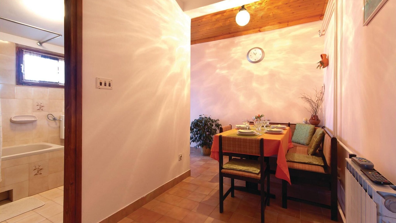 Photo of Bedroom in Sisan