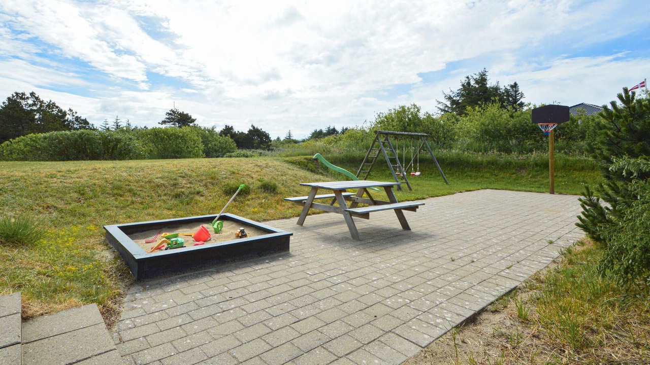 Photo of Others in Lakolk