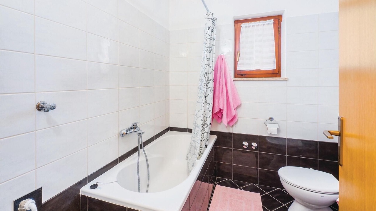 Photo of Bathroom in Presika