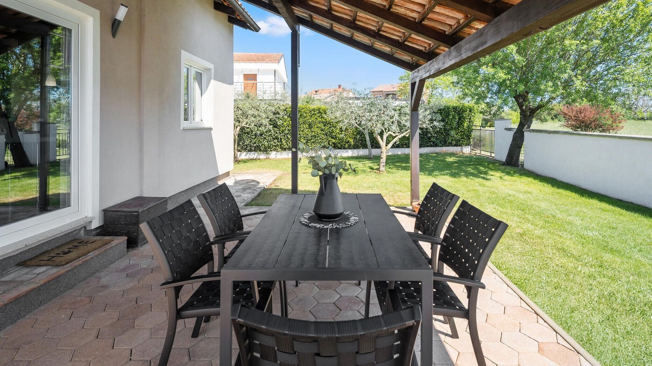 Photo of Outdoor in Valbandon