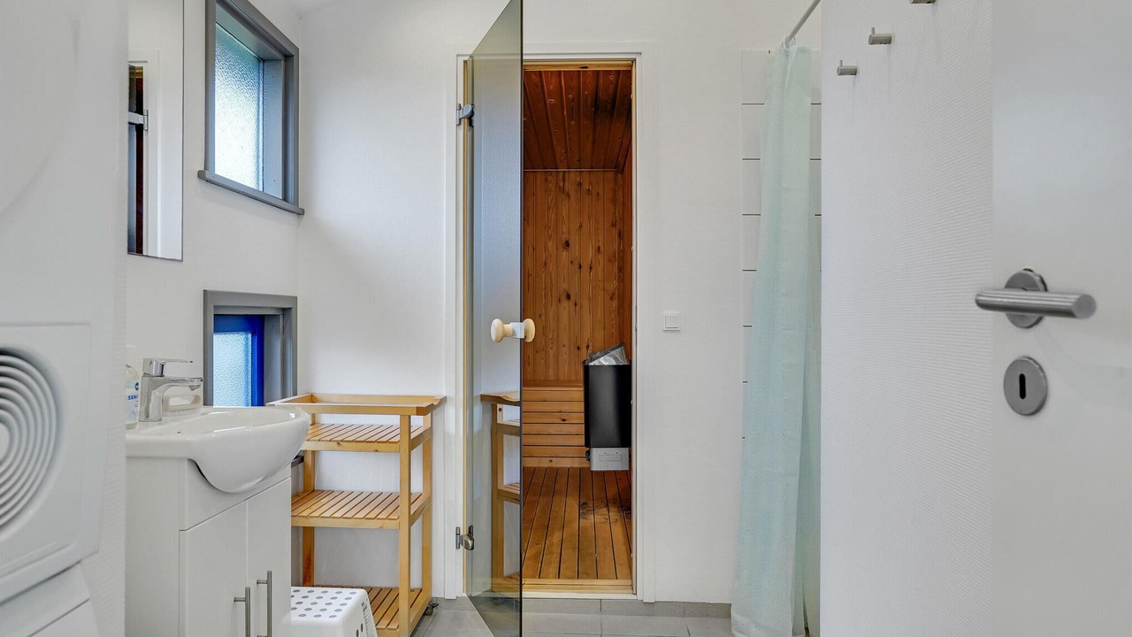 Photo of Bathroom in Lonstrup