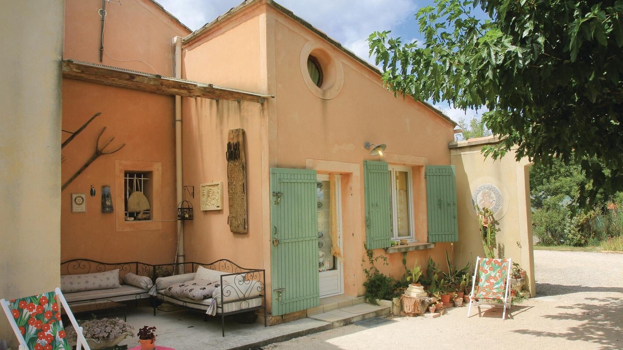 Photo of Others in Caderousse