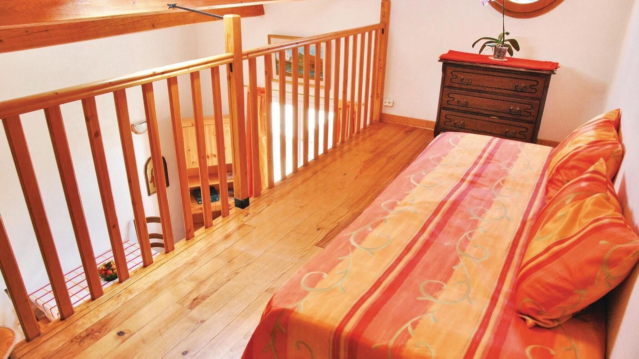 Photo of Others in Caderousse