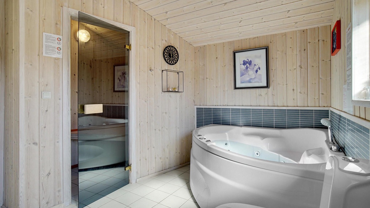 Photo of Bathroom in Marielyst