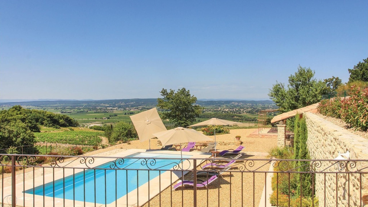 Photo of Outdoor in Cairanne