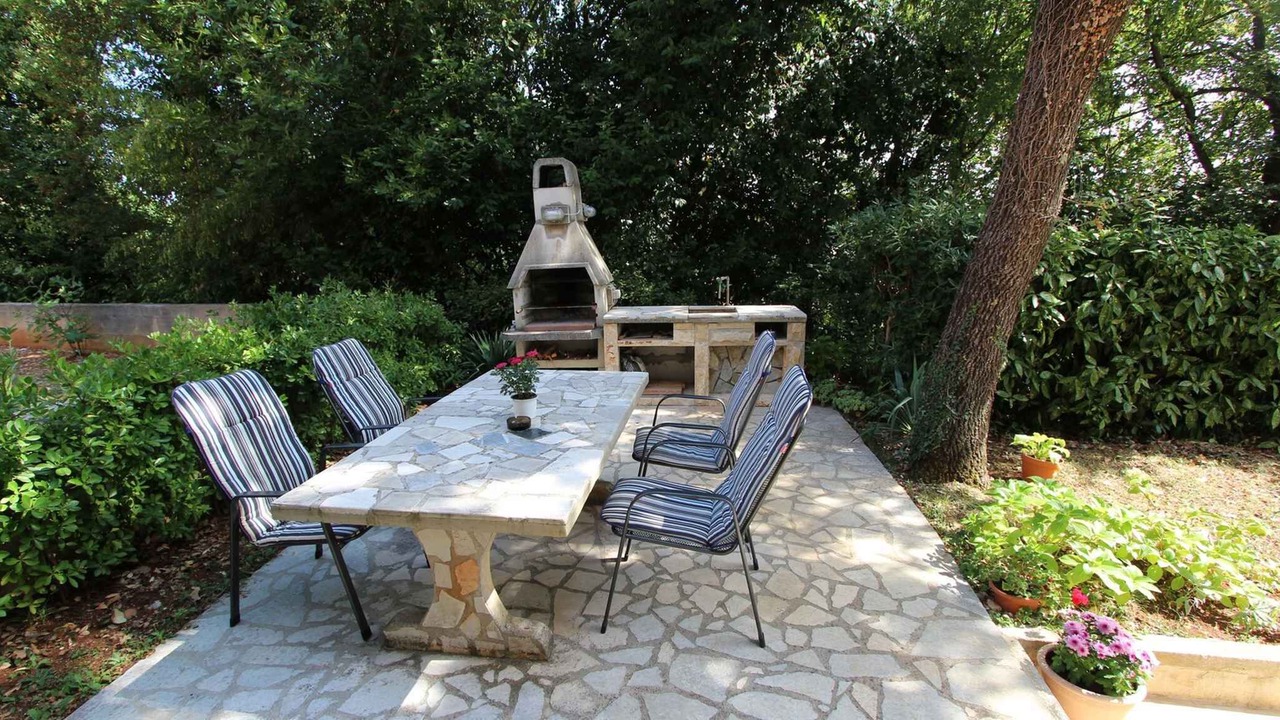 Photo of Outdoor in Porat