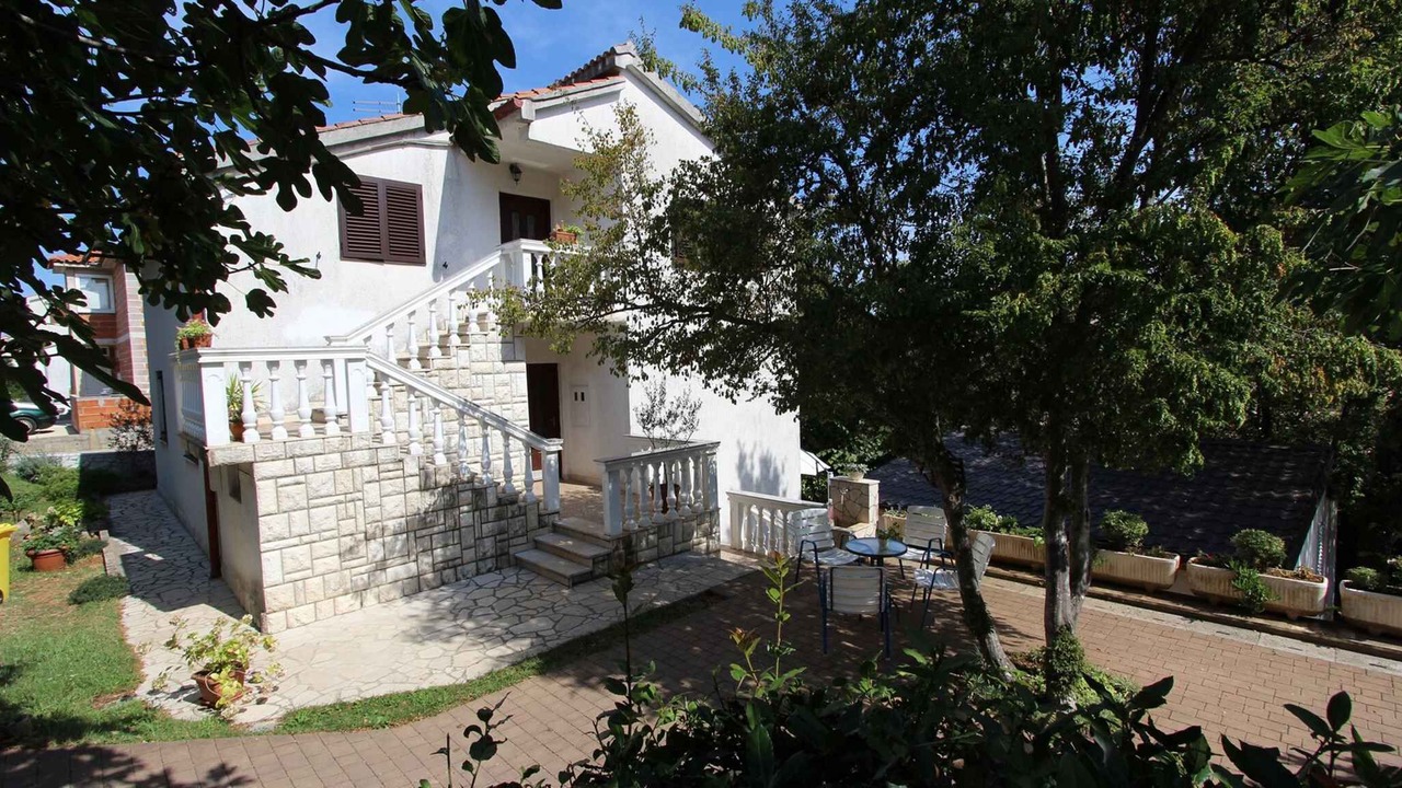 Photo of Outdoor in Porat