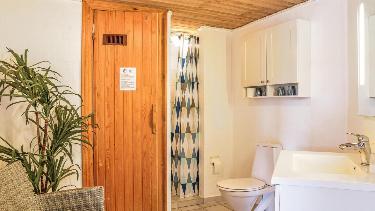Photo of Bathroom in Houvig