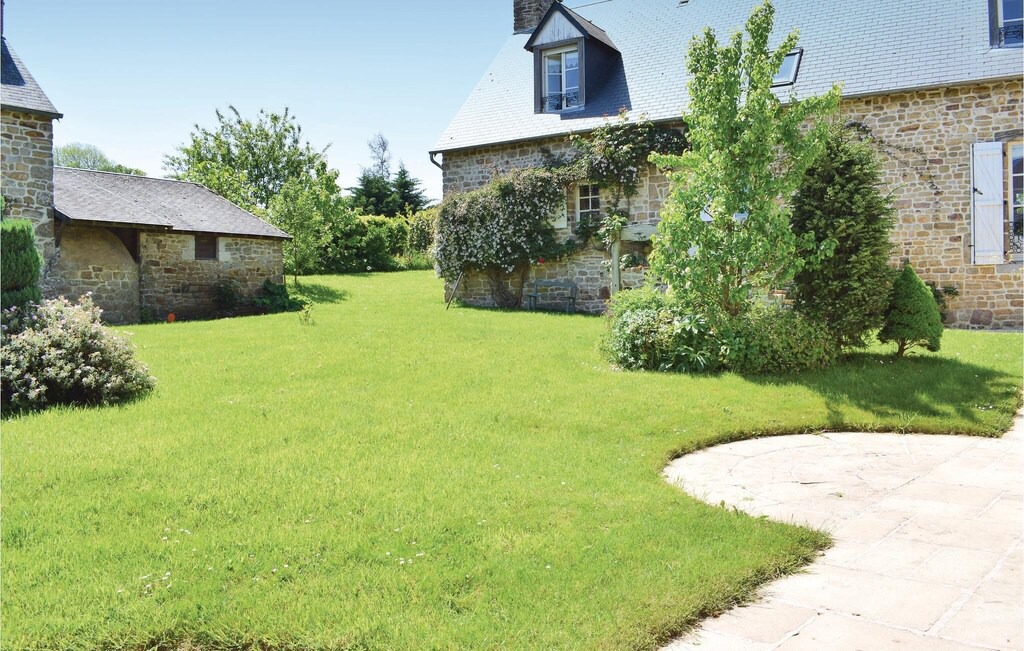 Photo of Buildings in Saint-Pierre-Langers