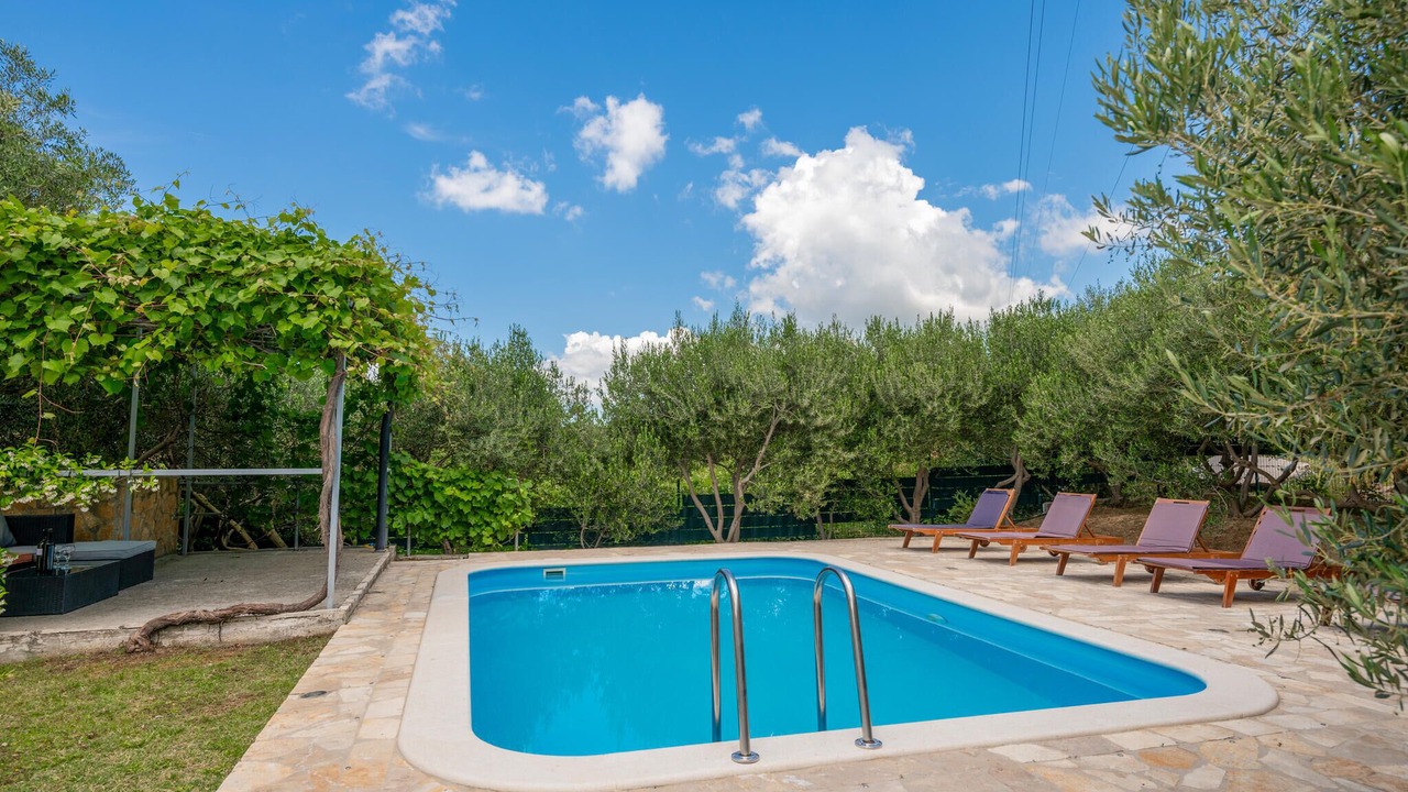 Photo of Outdoor in Kastel Sucurac
