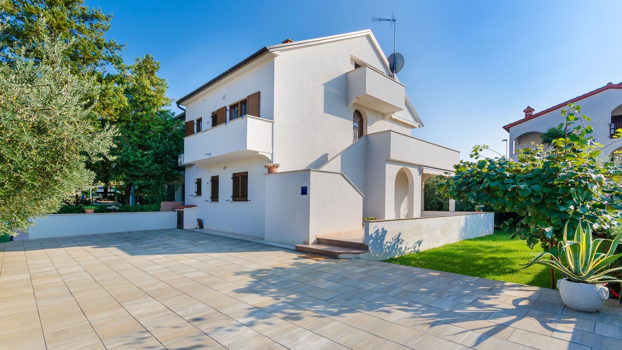 Photo of Outdoor in Gulici