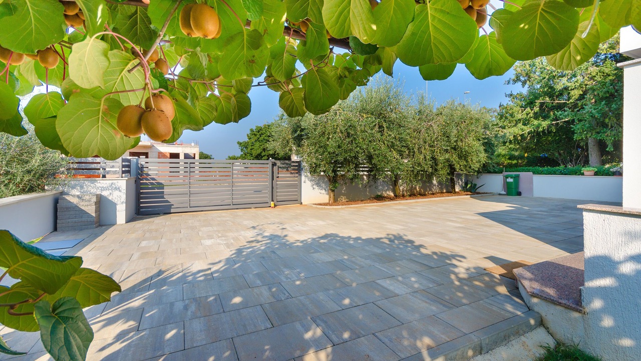 Photo of Outdoor in Gulici