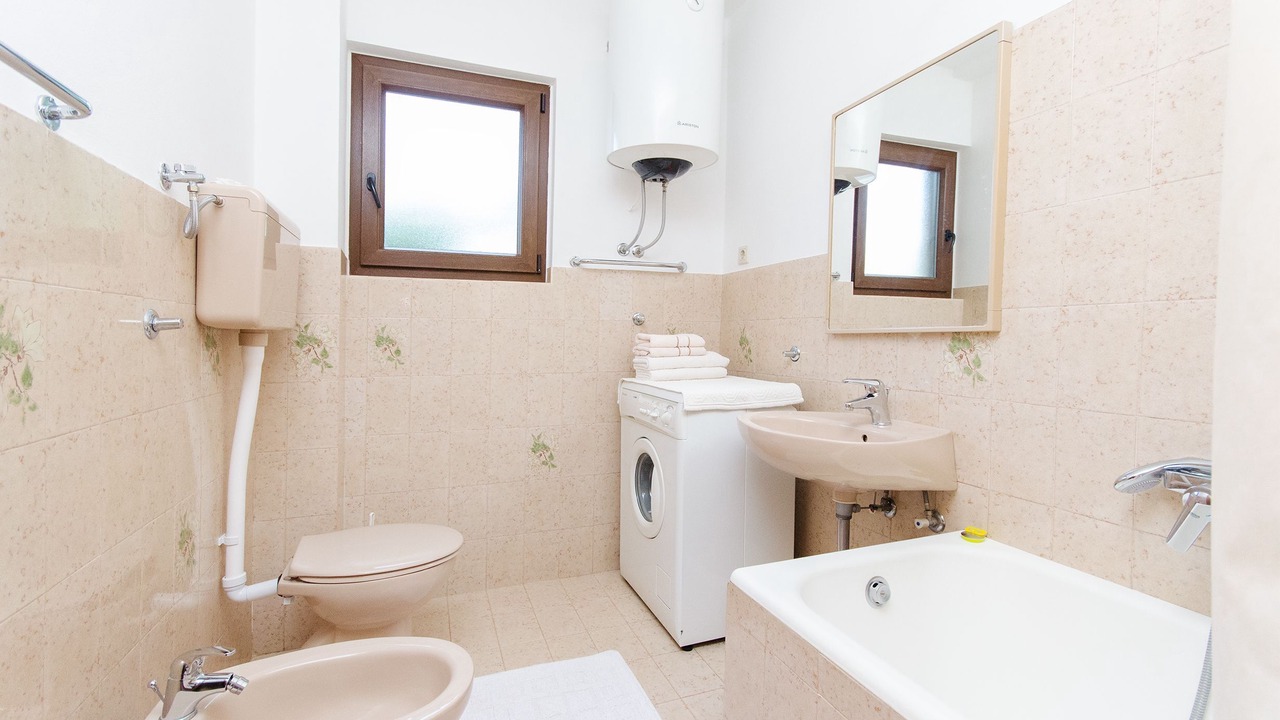 Photo of Bathroom in Gulici
