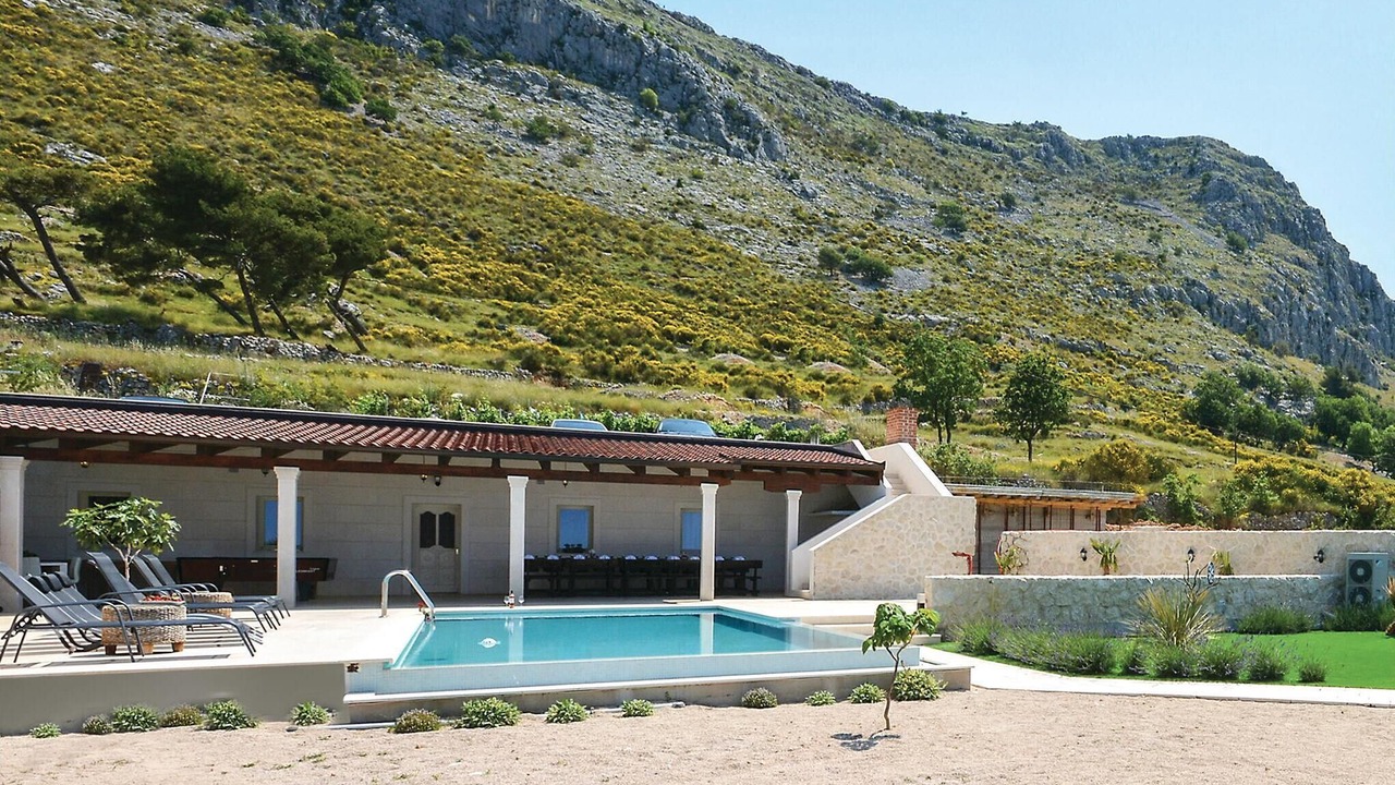 Photo of Outdoor in Podstrana
