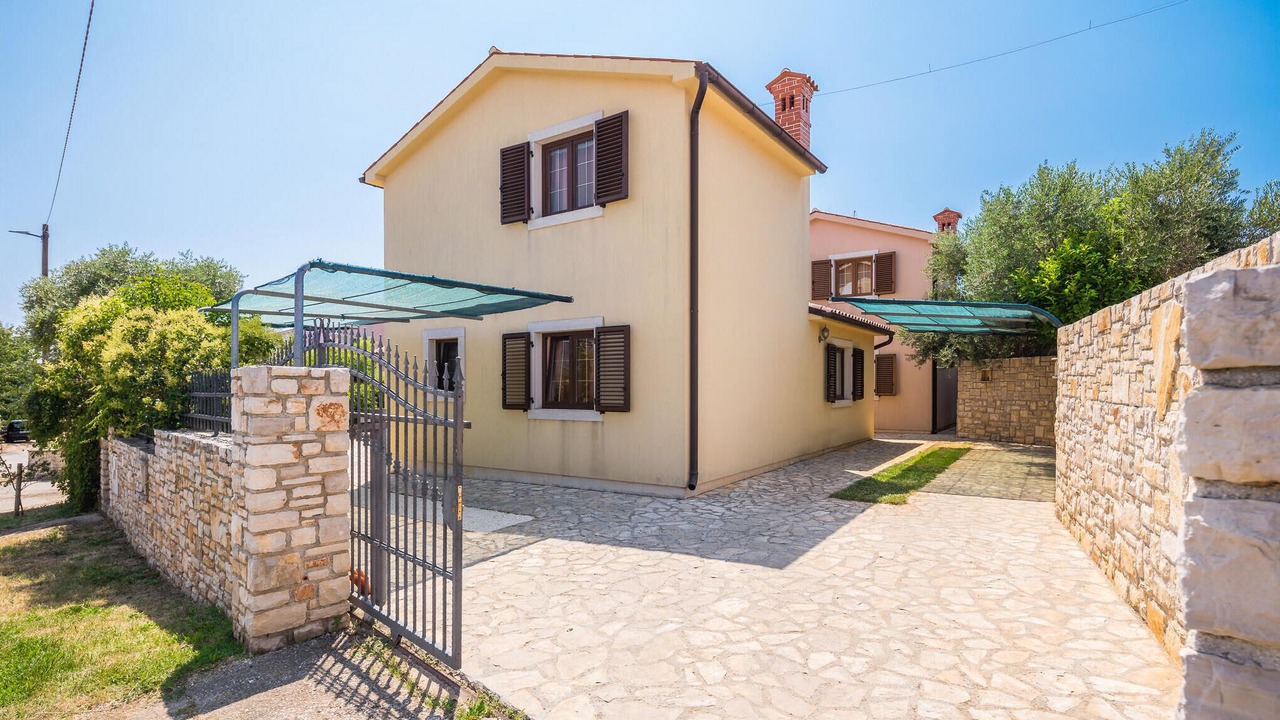 Photo of Outdoor in Liznjan