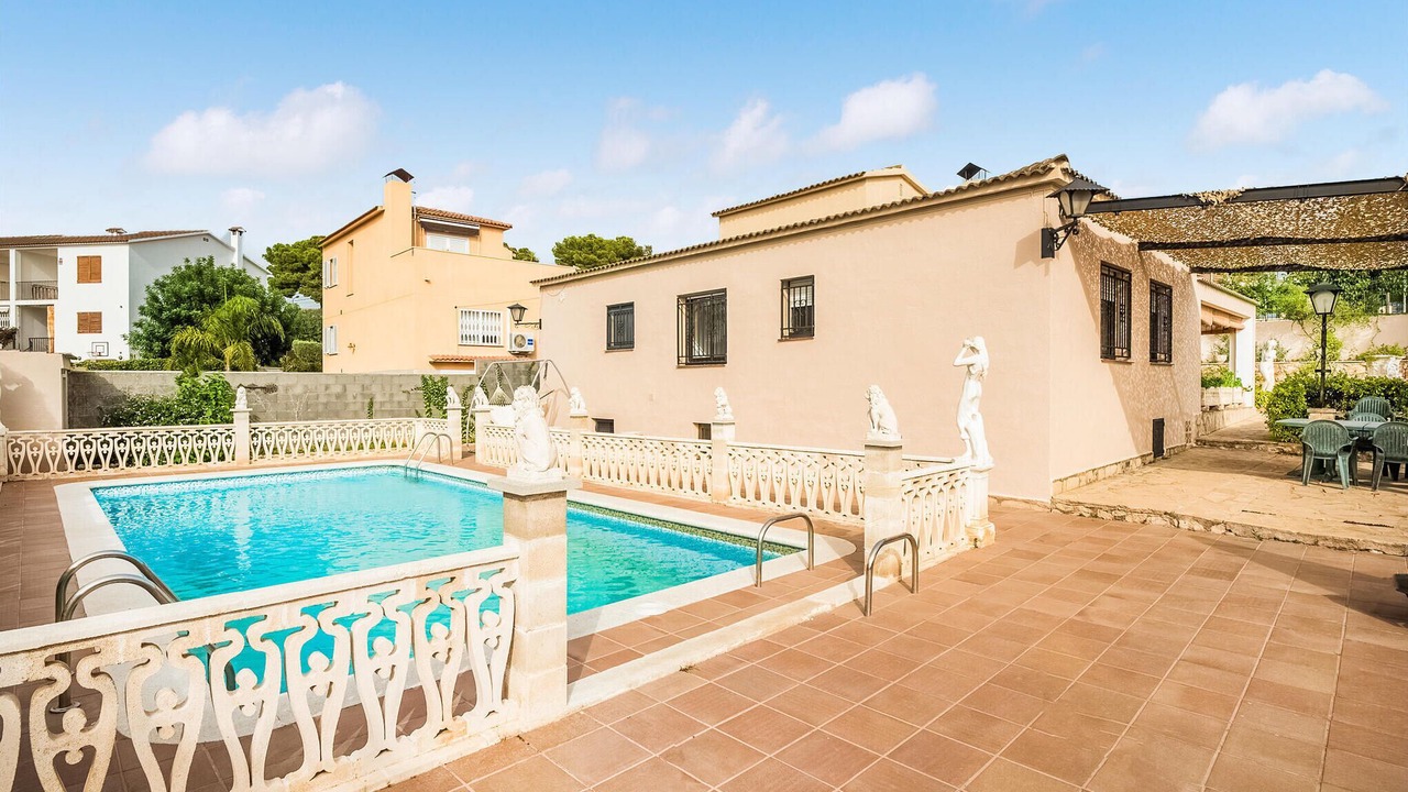 Photo of Outdoor in El Roc de Sant Gaieta