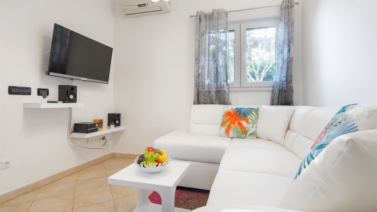 Photo of Livingroom in Okrug Donji