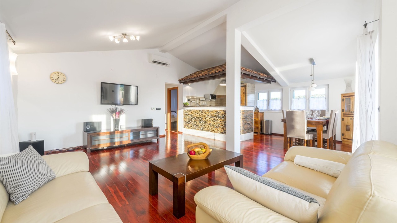 Photo of Livingroom in Okrug Donji