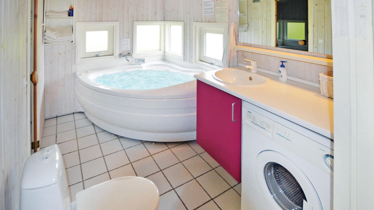 Photo of Bathroom in Jørgensø