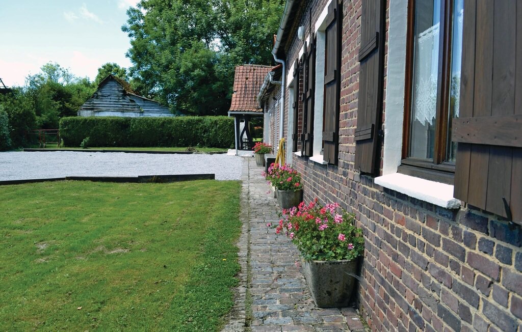 Photo of Buildings in Maninghem