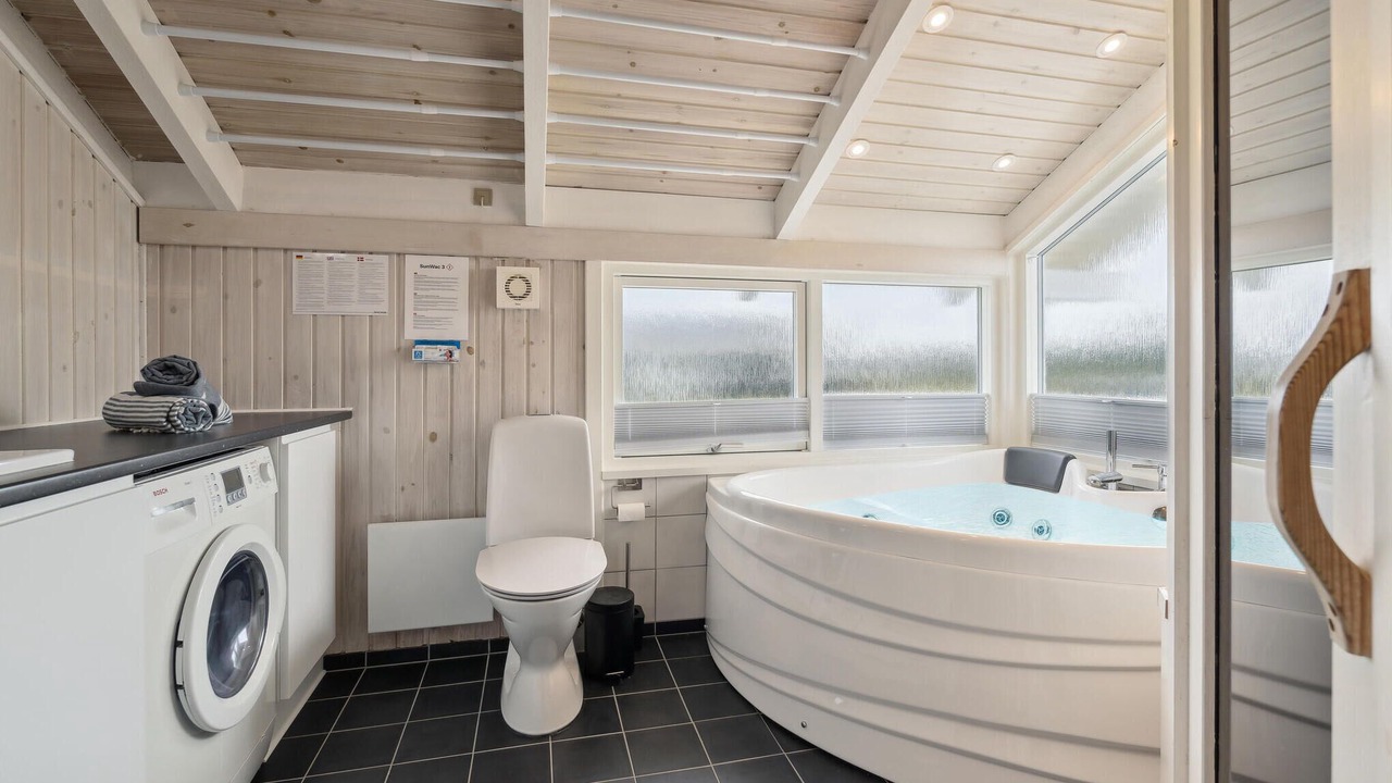 Photo of Bathroom in Vrist Strand