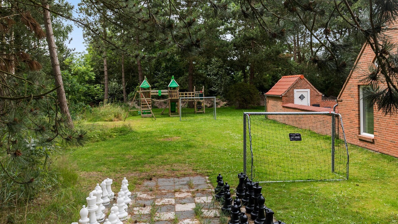 Photo of Others in Bøtø By
