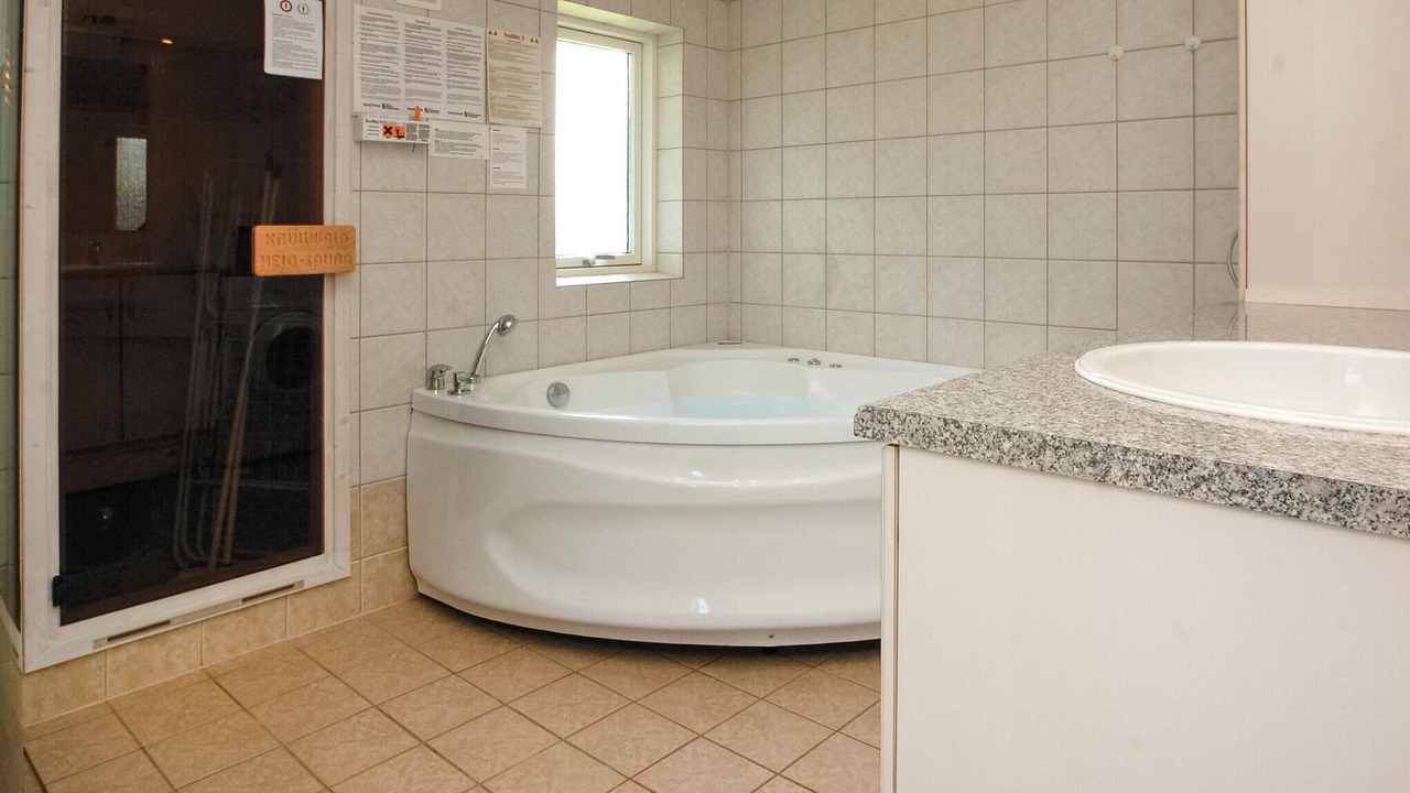 Photo of Bathroom in Flovt Strand