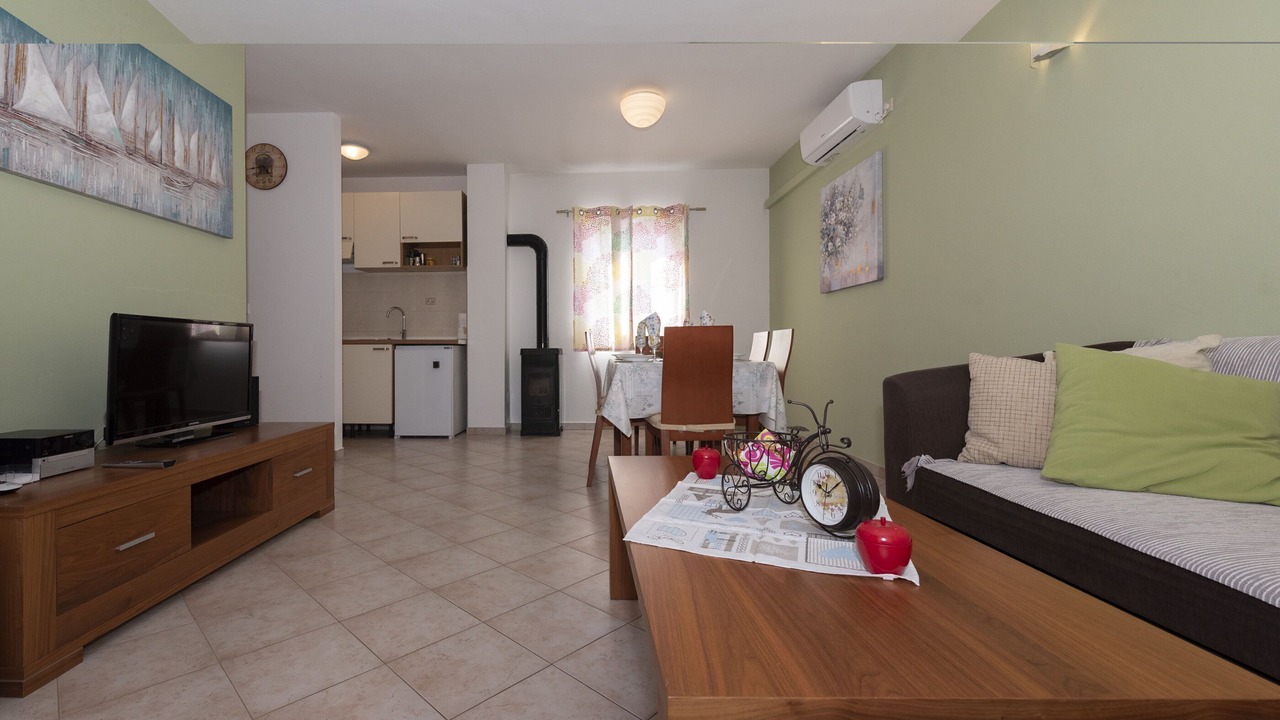 Photo of Livingroom in Razanac