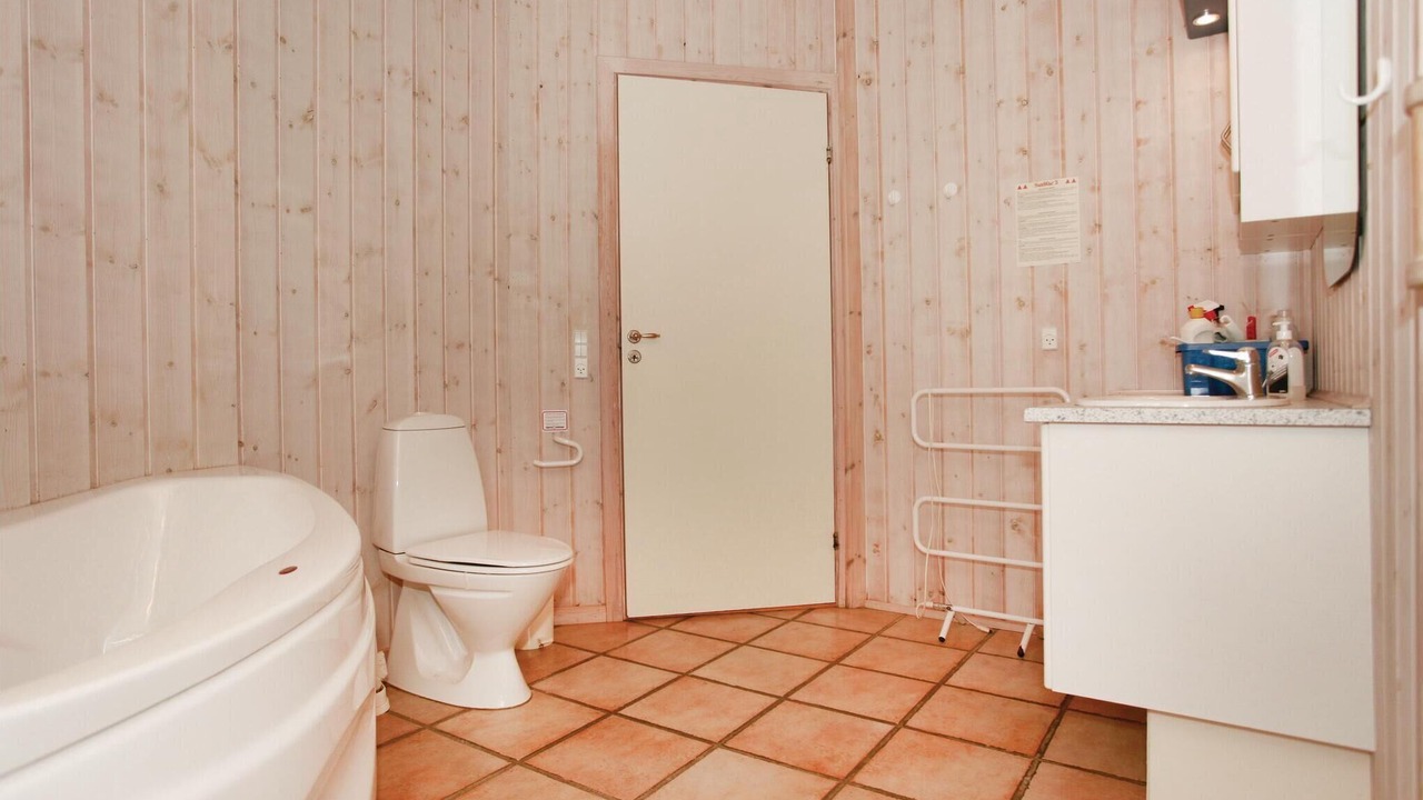 Photo of Bathroom in Boeslunde
