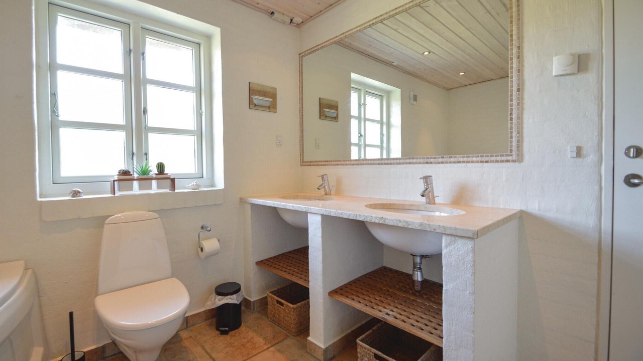 Photo of Bathroom in Havneby