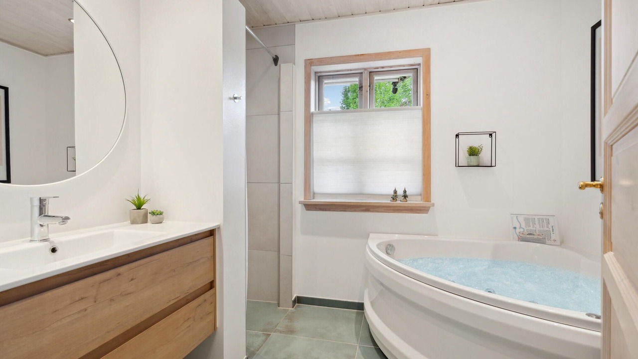 Photo of Bathroom in Jegum