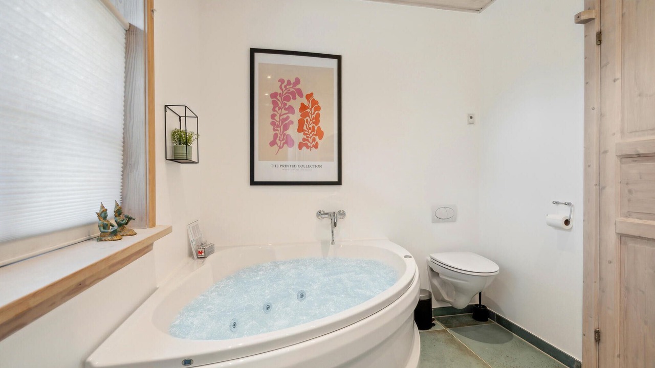 Photo of Bathroom in Jegum