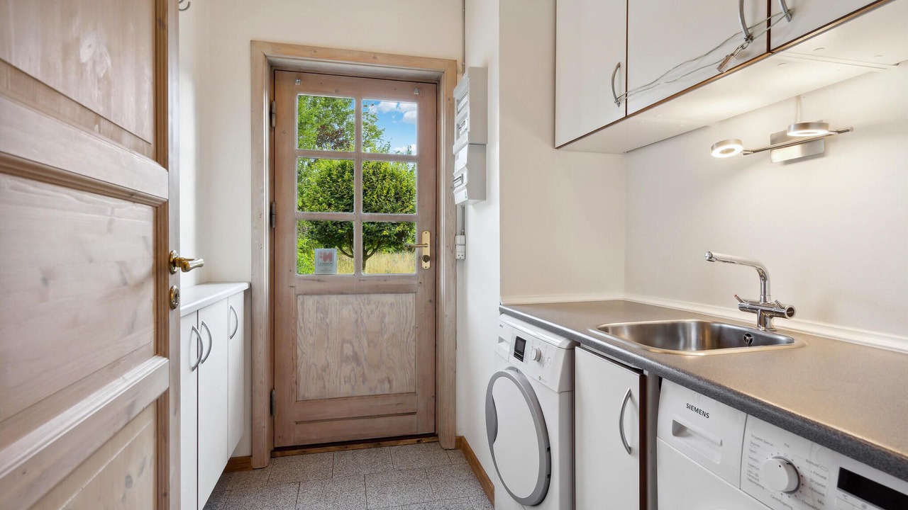 Photo of Others in Jegum