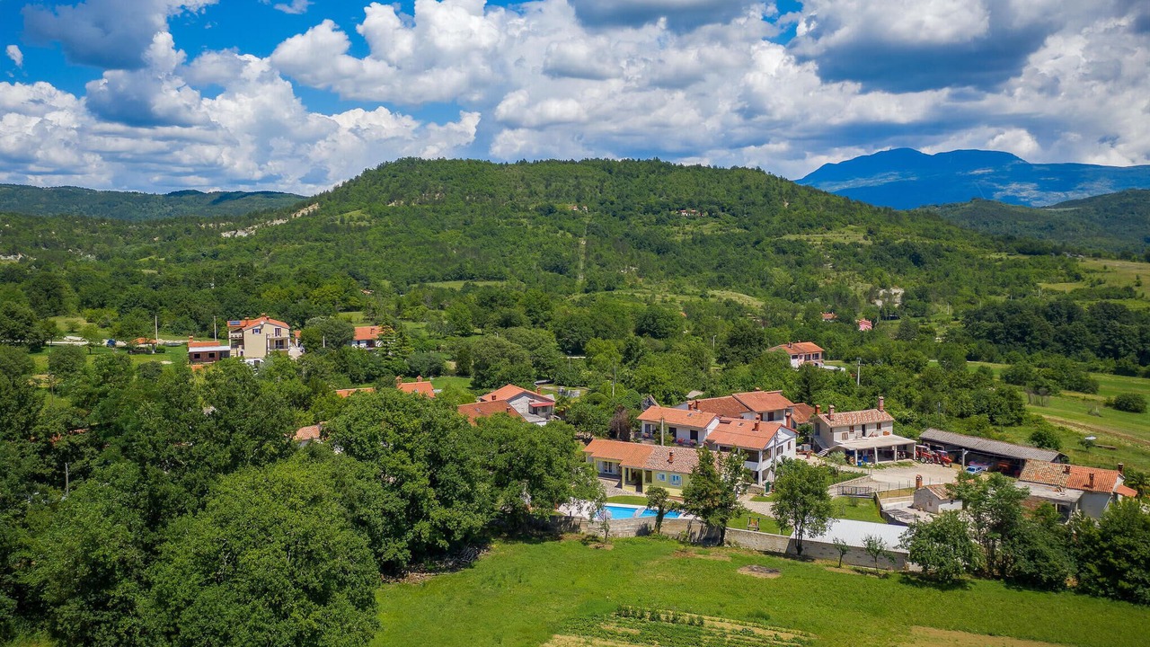 Photo of Others in Jakomici