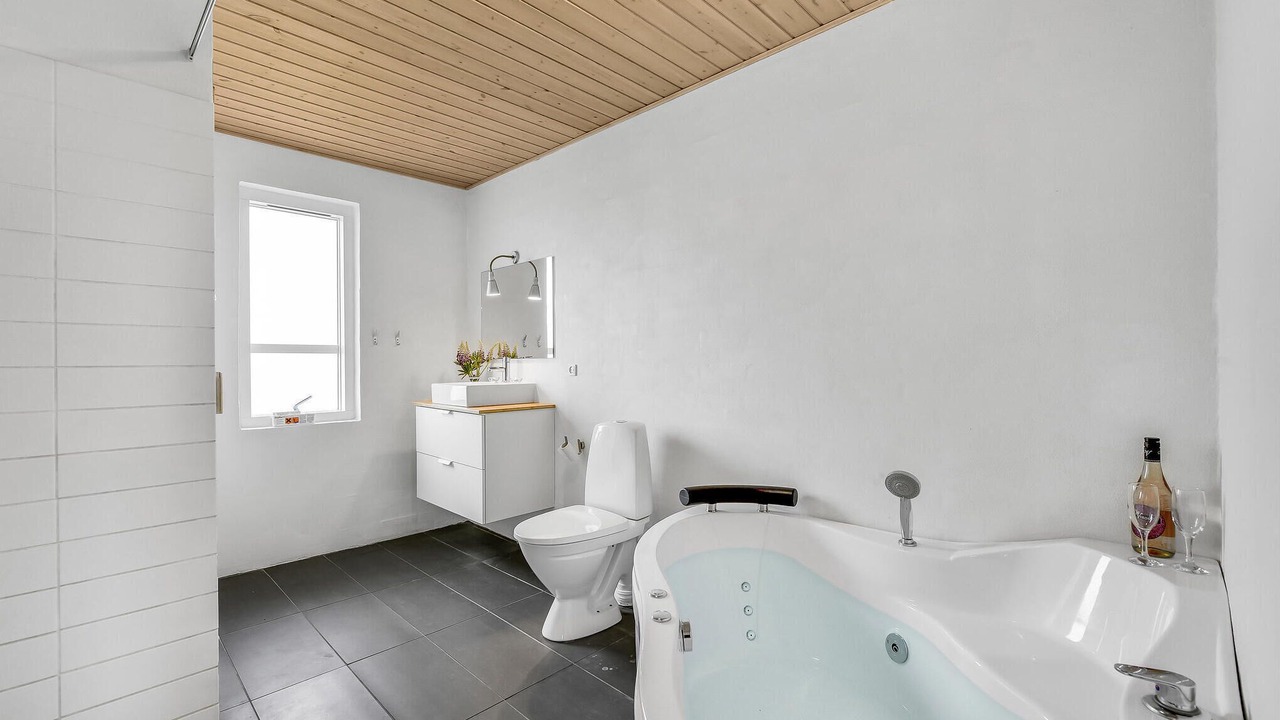 Photo of Bathroom in Skjern