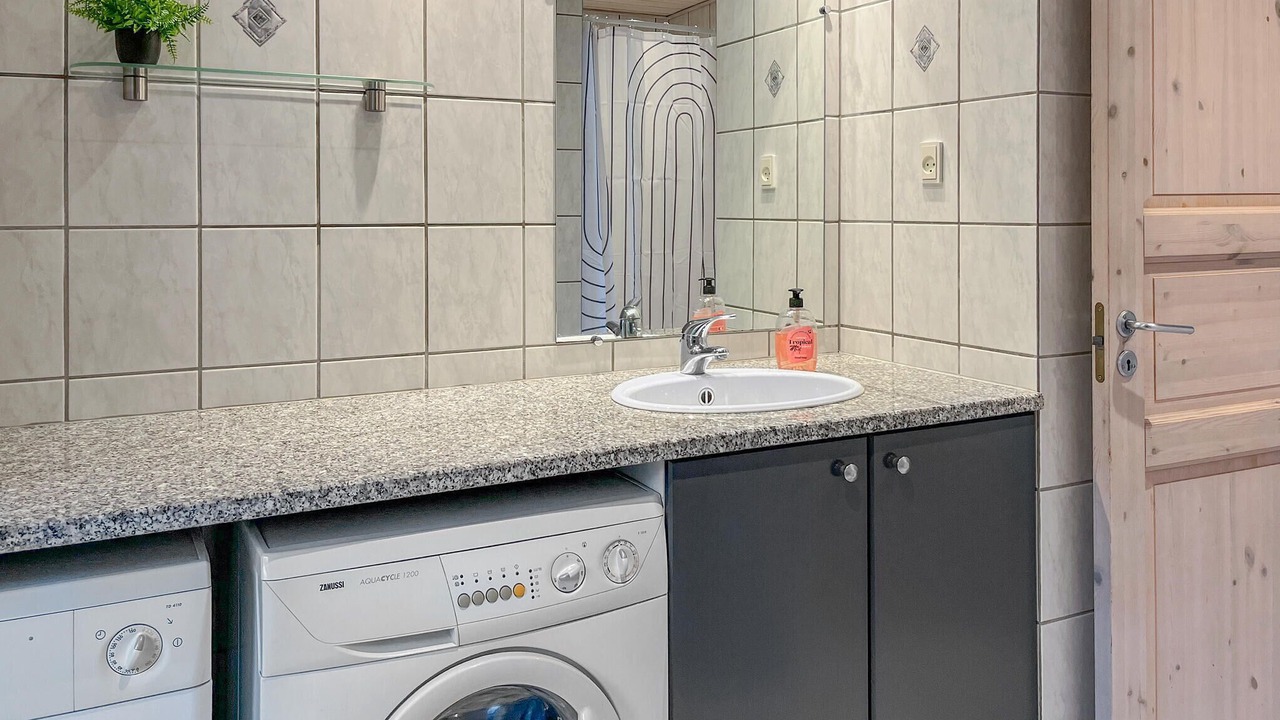 Photo of Bathroom in Jegum