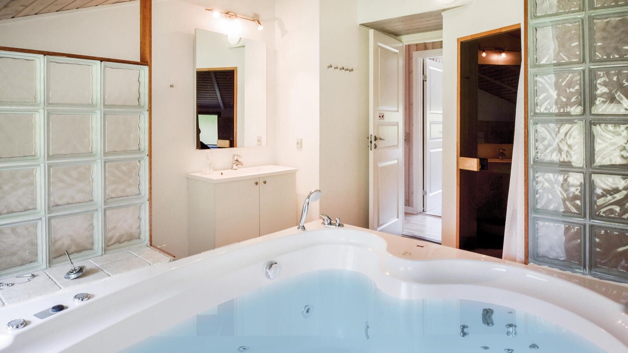 Photo of Bathroom in Tranekaer