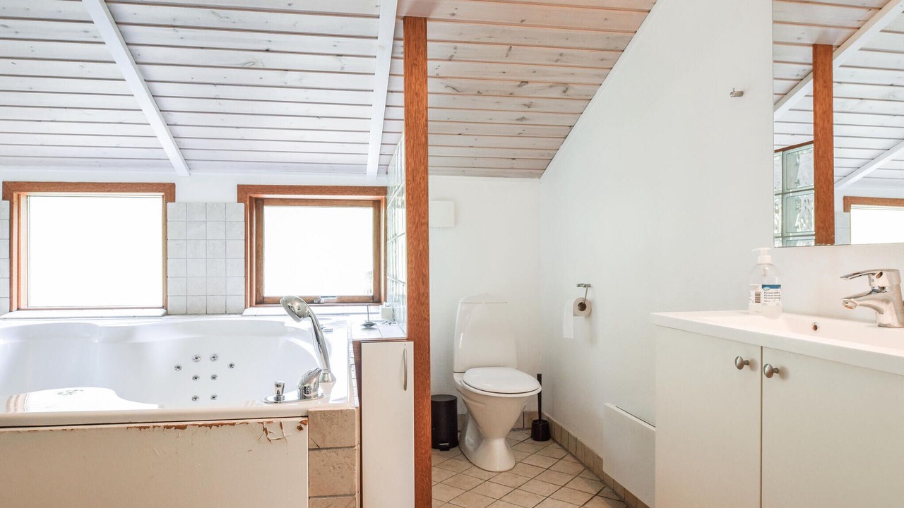 Photo of Bathroom in Tranekaer